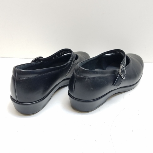 SAS - Picture 4 of 7